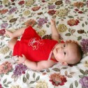 Un bebé chino de dos meses habla