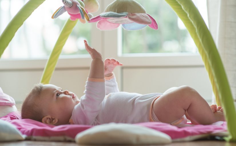 6 manualidades infantiles para decorar la habitación del bebé