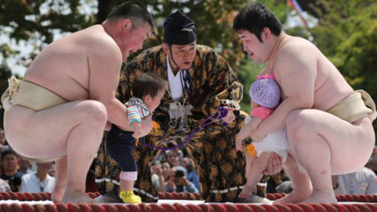 Luchadores De Sumo Hacen Llorar A Bebes Para Que Crezcan Sanos Cosas De Peques